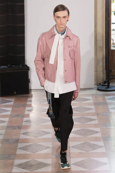 Look 45